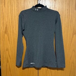Under Armour women's M cold gear fitted mock neck long sleeve base layer